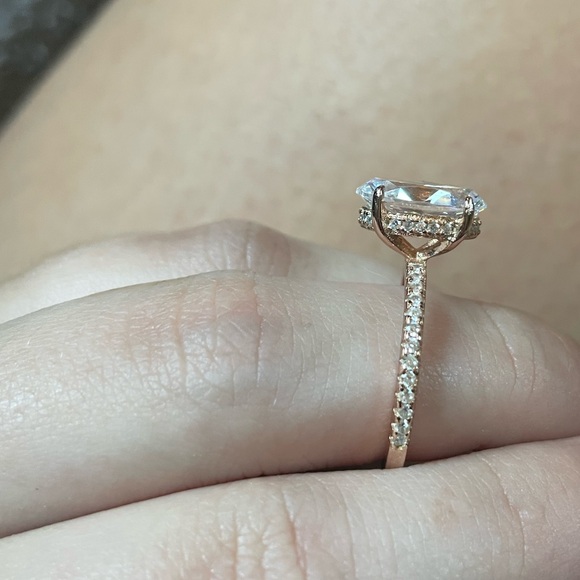 The Lively Ring Size 7 - Everly Rings - Picture 3 of 3